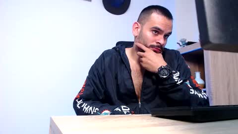 Esteban Fernandez online show from February 2026 07:37:02 AM