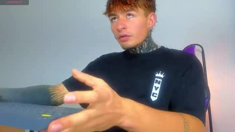 Snapshot of estebanchar_ chatting on November 2025 10:36:01 PM Esteban independent model online show from November 2025 10:36:01 PM