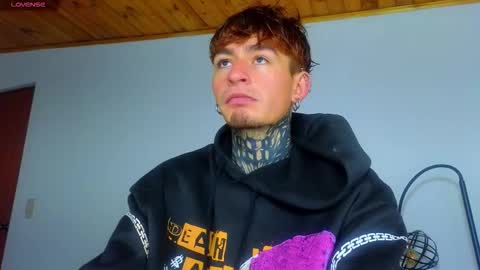 Snapshot of estebanchar_ chatting on December 2025 11:08:02 AM Esteban independent model online show from December 2025 11:08:02 AM