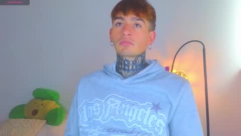 Snapshot of estebanchar_ chatting on January 2026 01:59:01 PM Esteban independent model online show from January 2026 01:59:01 PM