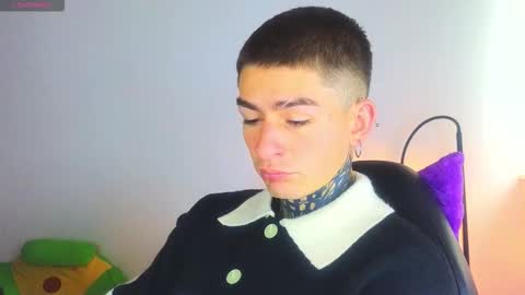 Snapshot of estebanchar_ chatting on February 2026 02:05:01 PM Esteban independent model online show from February 2026 02:05:01 PM