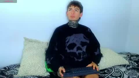 Esteban independent model online show from July 2026 09:45:02 PM