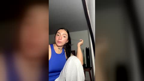 estefa1 online show from February 2026 05:53:02 PM