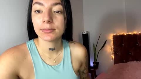 estefa1 online show from March 2026 05:42:01 PM