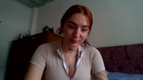 estefa1 online show from June 2026 05:25:01 PM