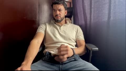 Snapshot of estefan_andy_ chatting on April 2026 07:14:01 PM Blue Mercury online show from April 2026 07:14:01 PM