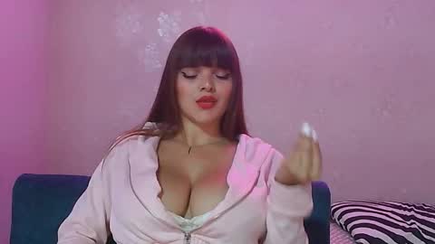 Estefa online show from January 2026 02:30:01 PM