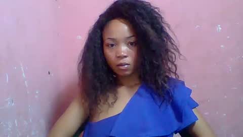 estelah20 online show from October 2025 05:05:02 AM