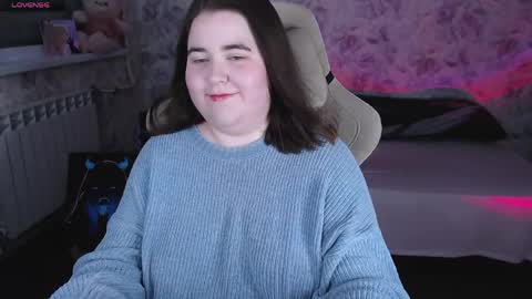 estelle_hicks online show from May 2026 07:07:02 PM