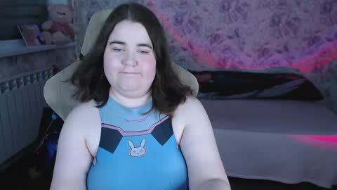 estelle_hicks online show from May 2026 06:48:02 PM