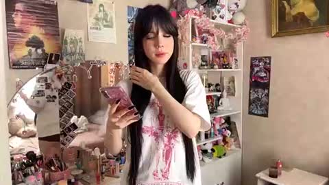 estellezdebski online show from June 2026 12:22:01 PM