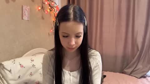 estellezdebski online show from July 2026 11:09:02 AM