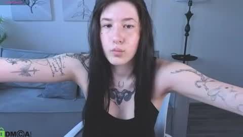 Ester Henderson online show from July 2026 09:35:01 AM