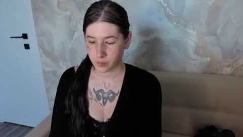 Ester Henderson online show from July 2026 08:21:01 AM