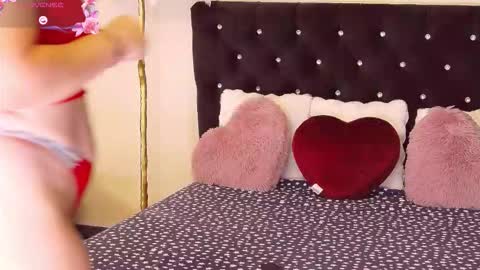 Snapshot of estheraa chatting on September 2025 04:24:02 AM Esthera online show from September 2025 04:24:02 AM