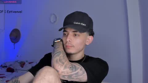 estivenvel online show from March 2025 05:38:01 PM