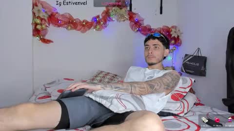 estivenvel online show from November 2025 05:33:01 PM