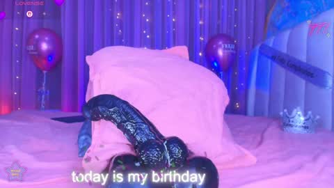 Estrella online show from May 2026 06:09:01 PM