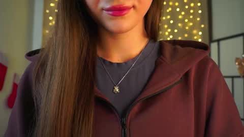 Snapshot of estrellabecnel chatting on December 2025 09:21:01 PM Anna online show from December 2025 09:21:01 PM