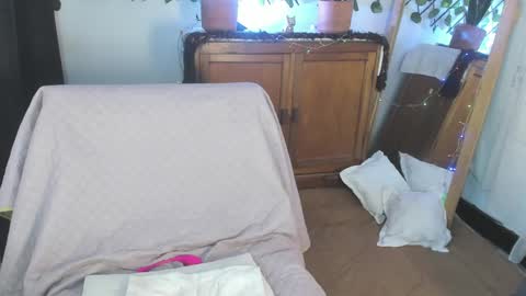 - E S T R E L L A  M I L F - online show from December 2024 05:52:02 AM