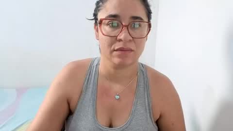 estrellajunior online show from July 2026 11:36:01 AM
