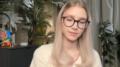 Natalie online show from March 2026 05:46:01 AM