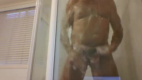 Snapshot of etextratestacle chatting on January 2025 08:11:02 AM ET online show from January 2025 08:11:02 AM