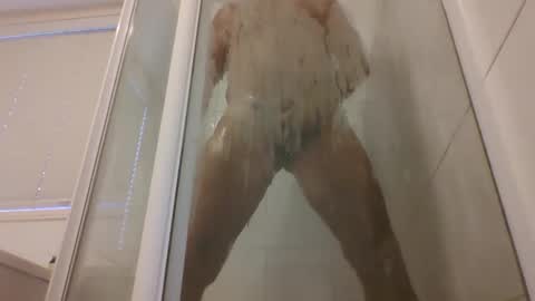 Snapshot of etextratestacle chatting on December 2025 07:09:01 PM ET online show from December 2025 07:09:01 PM