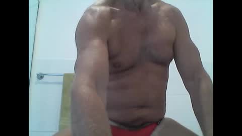 Snapshot of etextratestacle chatting on February 2026 01:59:02 AM ET online show from February 2026 01:59:02 AM