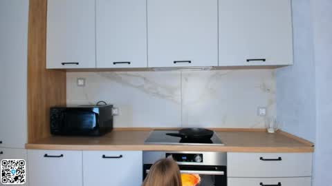 Snapshot of ethalhatchell chatting on March 2025 07:38:02 PM Elsa online show from March 2025 07:38:02 PM