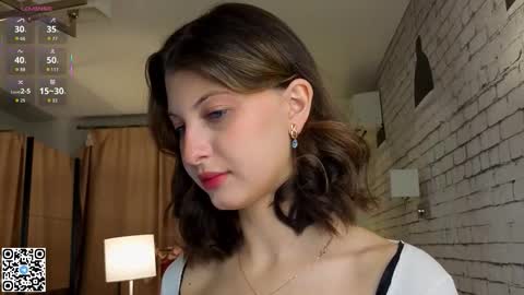 Snapshot of ethalhatchell chatting on October 2025 06:18:02 PM Elsa online show from October 2025 06:18:02 PM