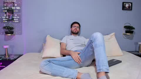 ADAM TAYLOR  ETHAN CAMBAL INDEPENDENT MODELS online show from January 2025 12:46:02 AM