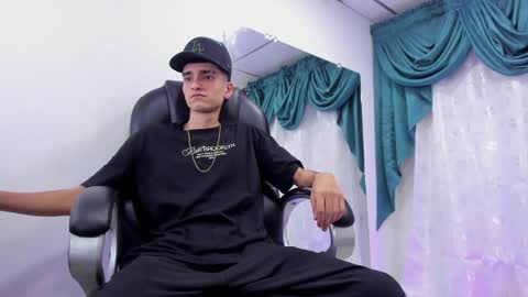 Snapshot of ethan_boy_ chatting on December 2024 10:00:01 PM Ethan online show from December 2024 10:00:01 PM