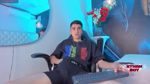 Snapshot of ethan_boy_ chatting on December 2025 09:31:02 PM Ethan online show from December 2025 09:31:02 PM