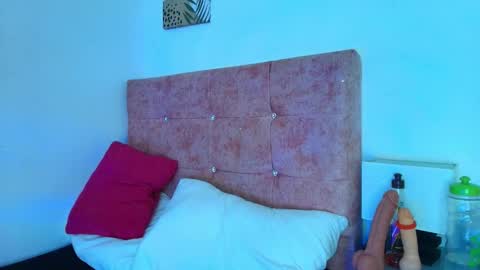 ethan  online show from January 2026 02:26:01 AM