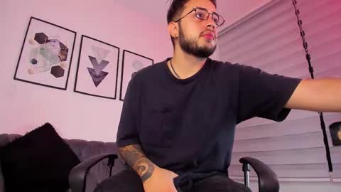 ethan_greacee online show from February 2026 12:06:01 PM