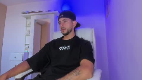 Ethan Muller online show from January 2025 08:35:01 PM