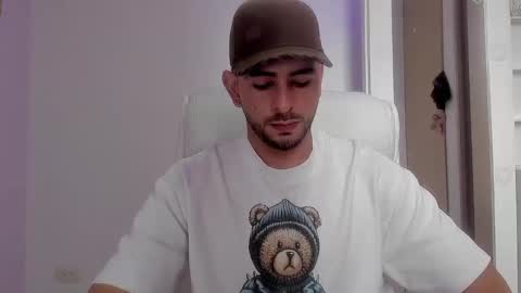 Ethan Muller online show from January 2025 07:51:01 PM