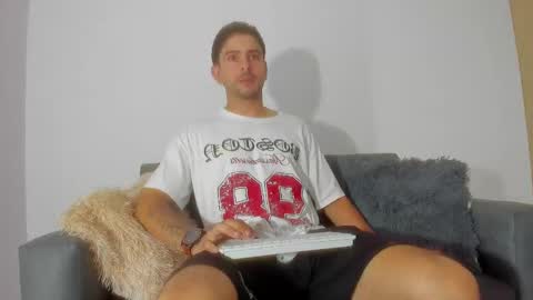 Ethan Muller online show from February 2025 07:05:02 PM