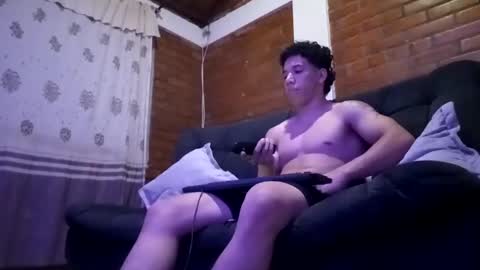 Snapshot of ethan_noir chatting on December 2024 03:26:02 AM Ethan Noir online show from December 2024 03:26:02 AM