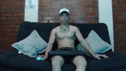 Snapshot of ethan_noir chatting on January 2025 01:18:02 AM Ethan Noir online show from January 2025 01:18:02 AM