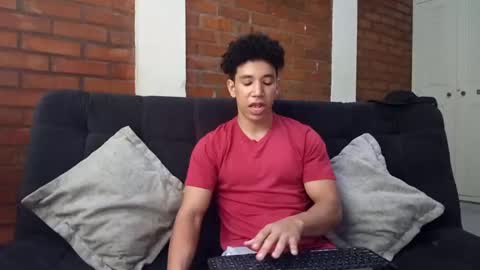 Snapshot of ethan_noir chatting on February 2025 07:13:01 PM Ethan Noir online show from February 2025 07:13:01 PM