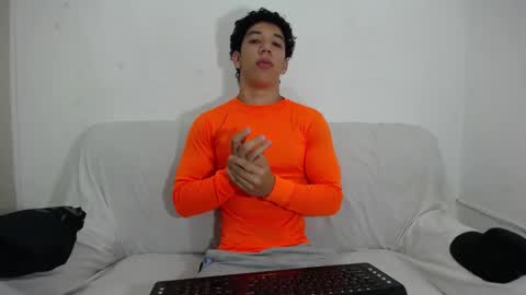 Snapshot of ethan_noir chatting on February 2025 03:38:02 PM Ethan Noir online show from February 2025 03:38:02 PM