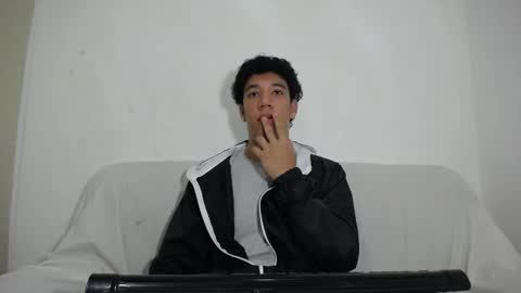 Snapshot of ethan_noir chatting on February 2025 06:26:01 PM Ethan Noir online show from February 2025 06:26:01 PM