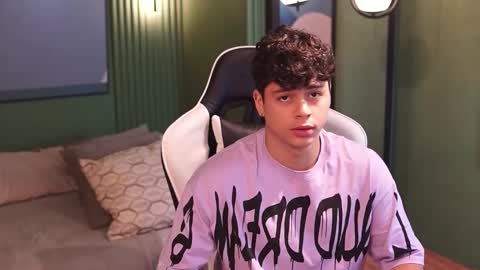 Snapshot of ethan_occonor chatting on September 2025 11:33:01 AM ethan_occonor online show from September 2025 11:33:01 AM