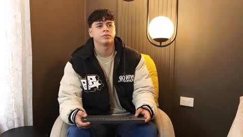 Snapshot of ethan_occonor chatting on September 2025 12:42:02 PM ethan_occonor online show from September 2025 12:42:02 PM