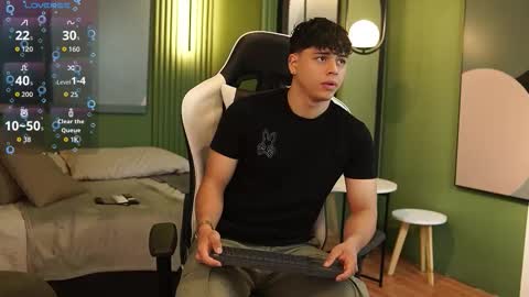 Snapshot of ethan_occonor chatting on September 2025 01:37:01 PM ethan_occonor online show from September 2025 01:37:01 PM