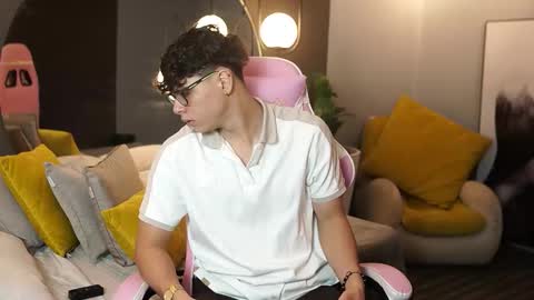 Snapshot of ethan_occonor chatting on September 2025 01:16:01 PM ethan_occonor online show from September 2025 01:16:01 PM