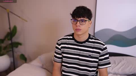 Snapshot of ethan_occonor chatting on October 2025 07:01:02 PM ethan_occonor online show from October 2025 07:01:02 PM