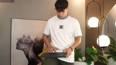 Snapshot of ethan_occonor chatting on October 2025 12:17:02 PM ethan_occonor online show from October 2025 12:17:02 PM